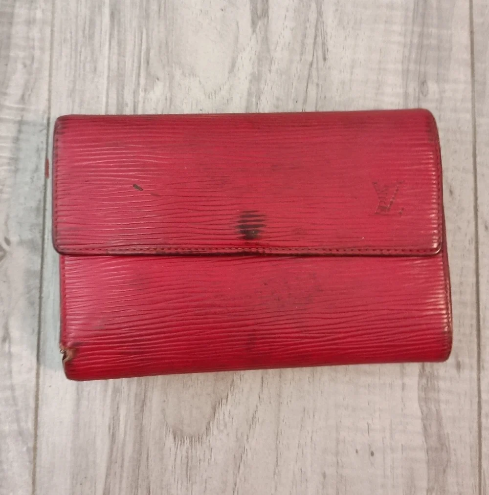 Louis Vuitton Epi Porte Tresor Etui Papier Red Wallet